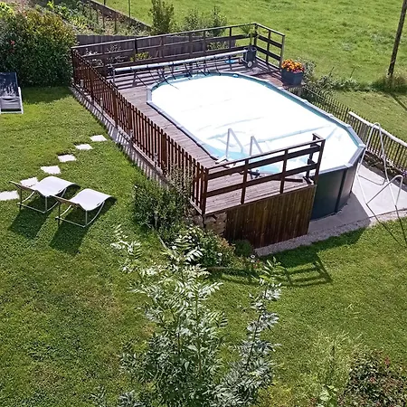 D'hotes Les Noisetiers Saint-Martin-Lestra